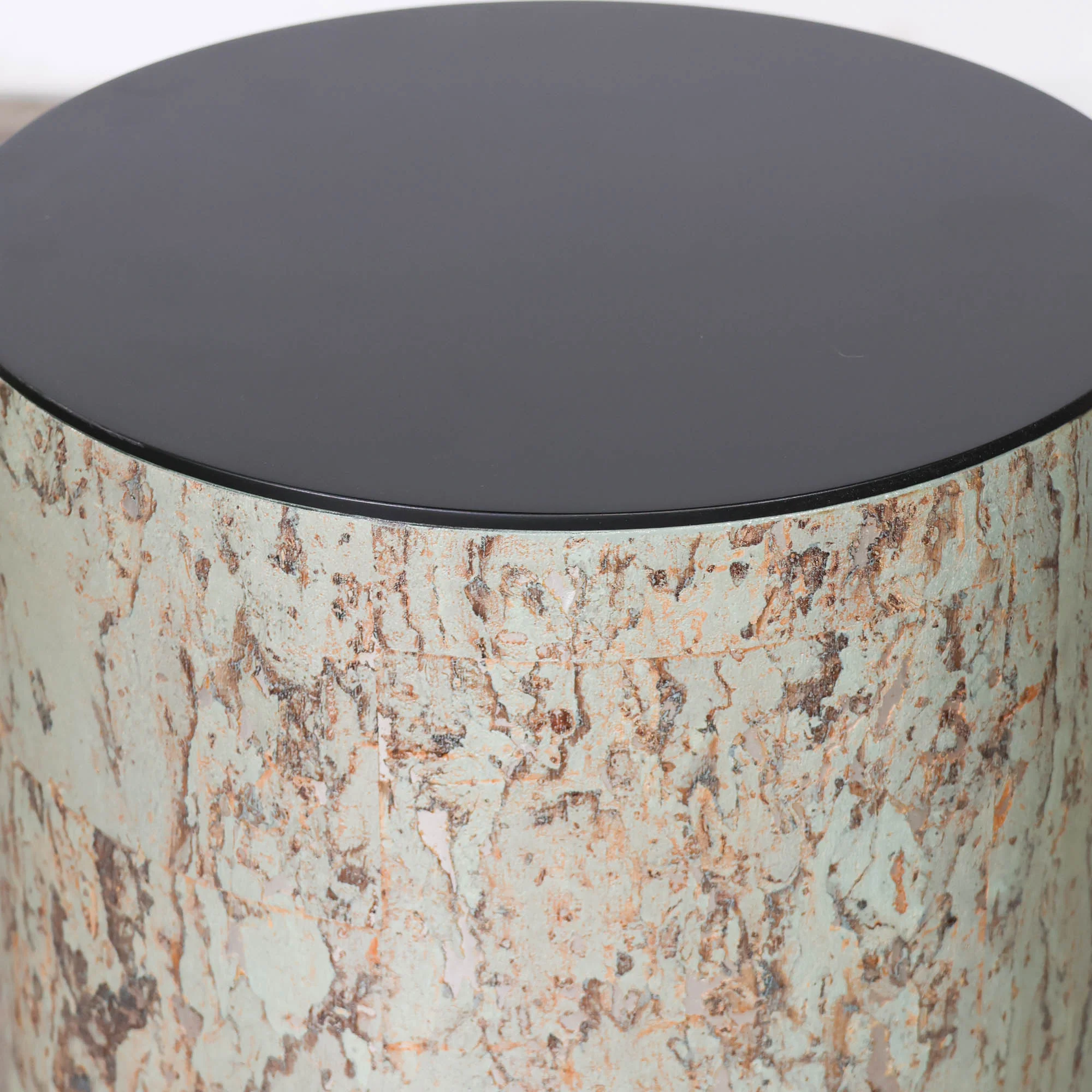 Ambrose Cantilever Pull Up Table in Green - Image 4