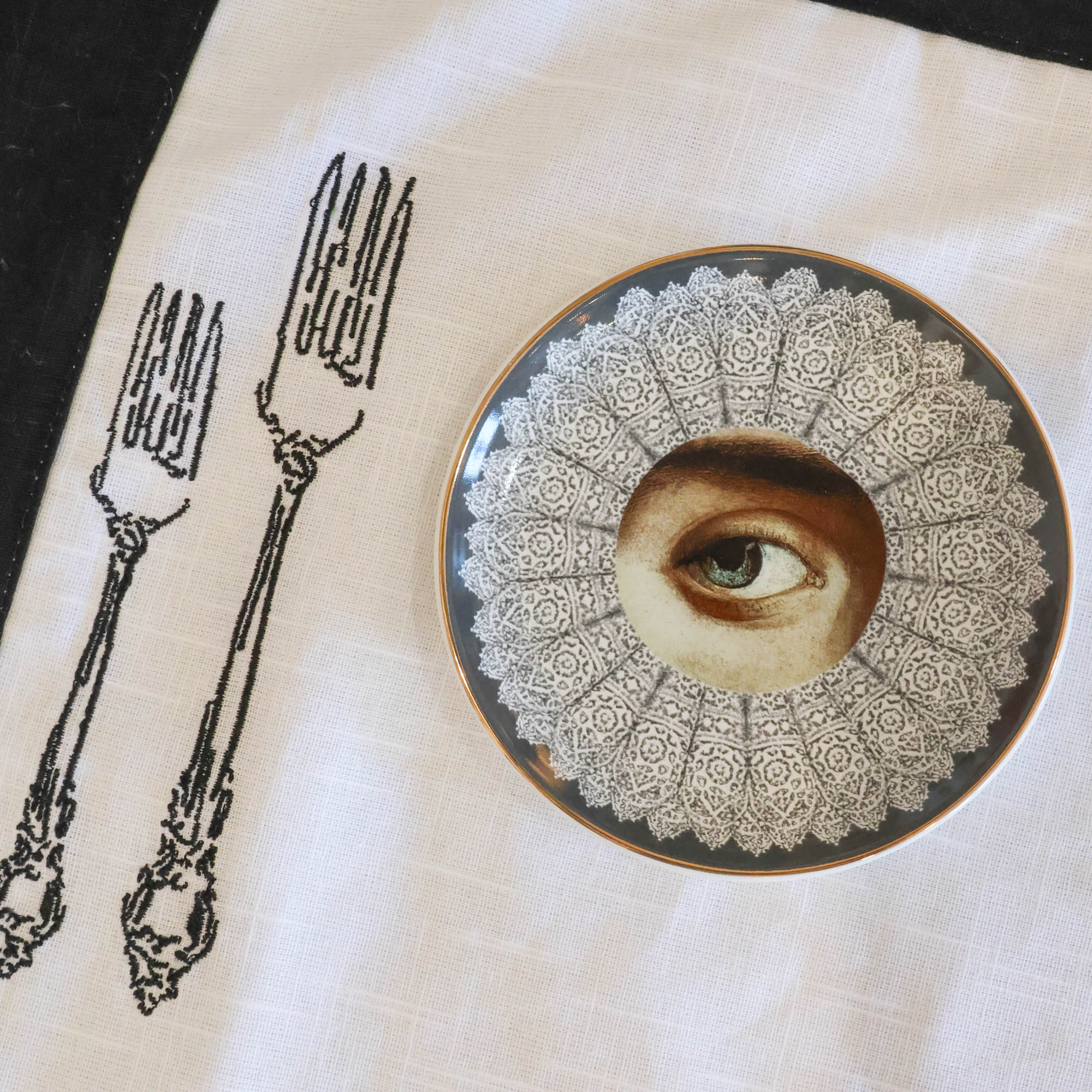 Black & White Linen Placemat - Set of 4 - Image 3