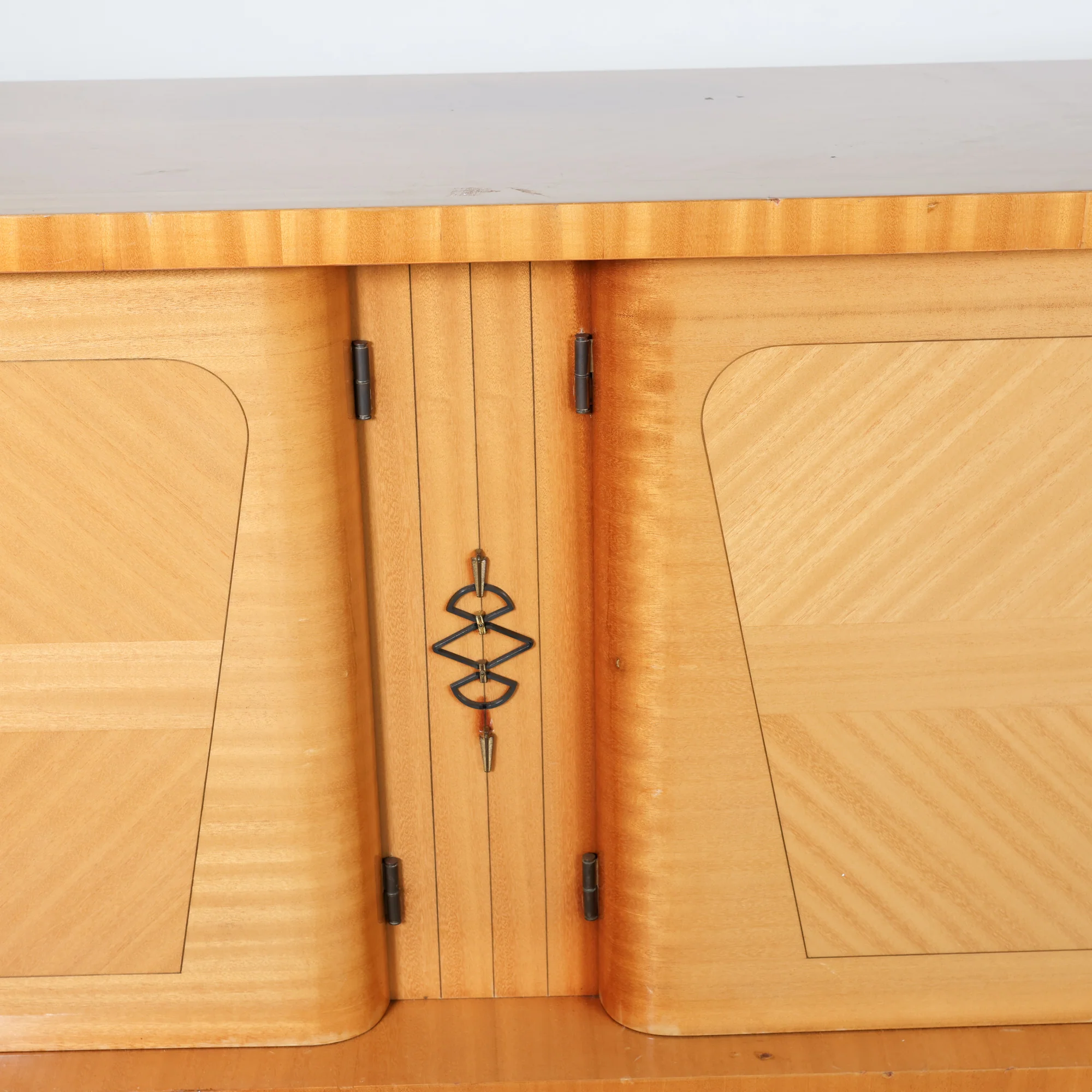 Parquetry Enfilade Credenza - Image 4