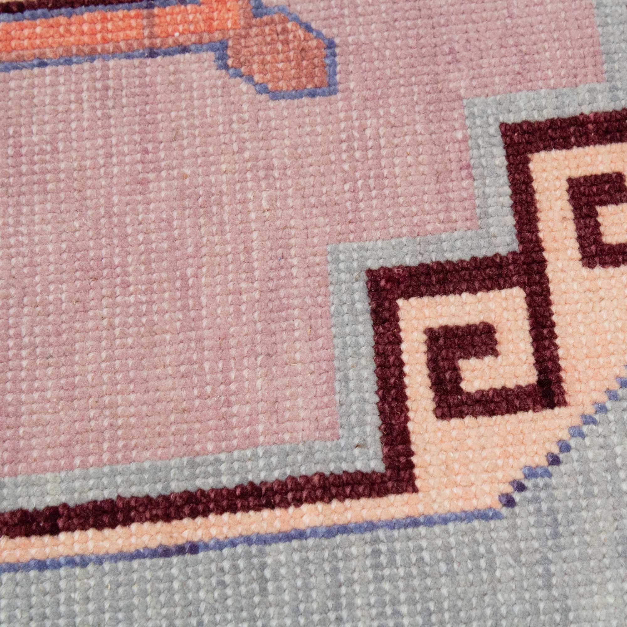 Charleston Jewels Turkish Knot Rug - Image 5
