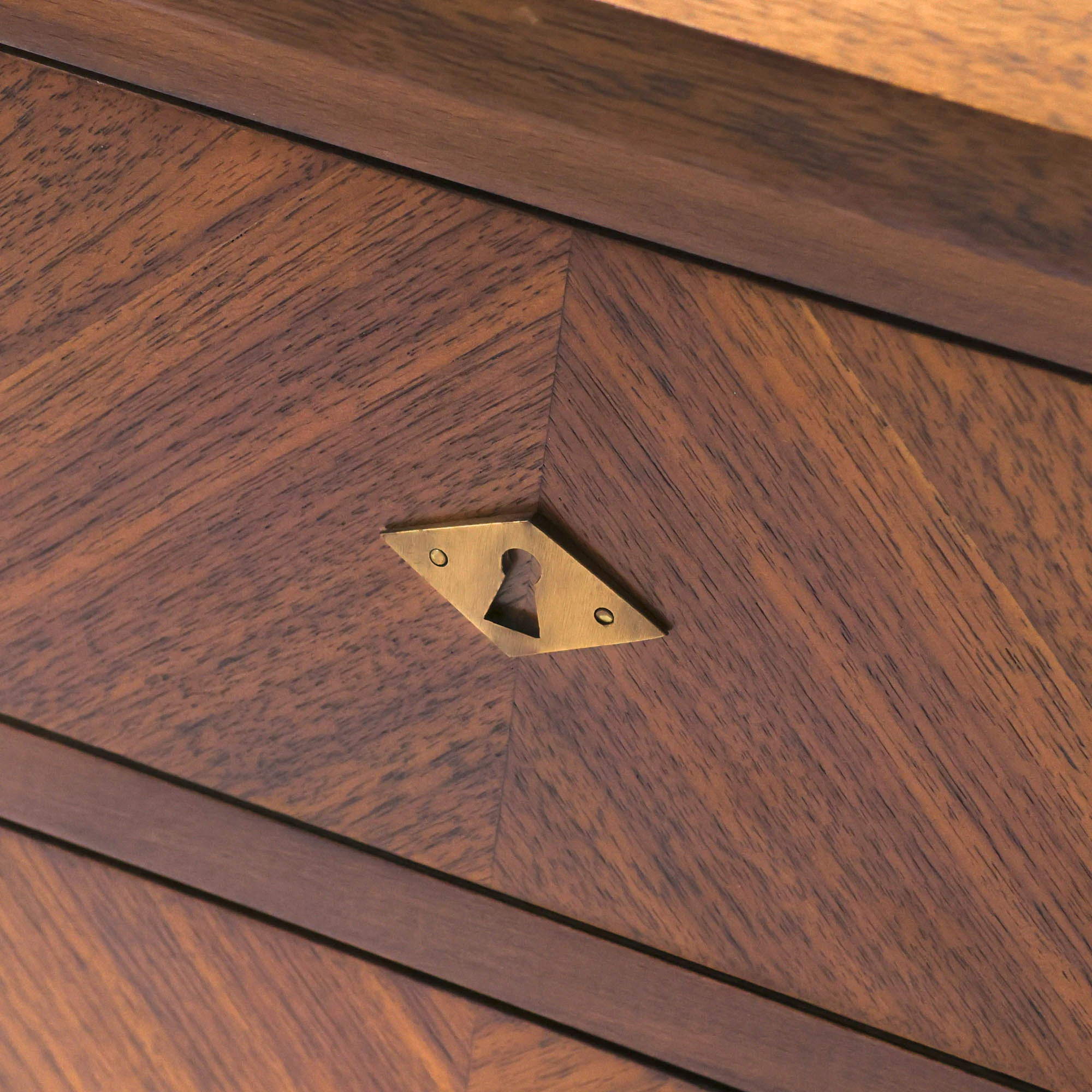 Cora Chest - Image 5