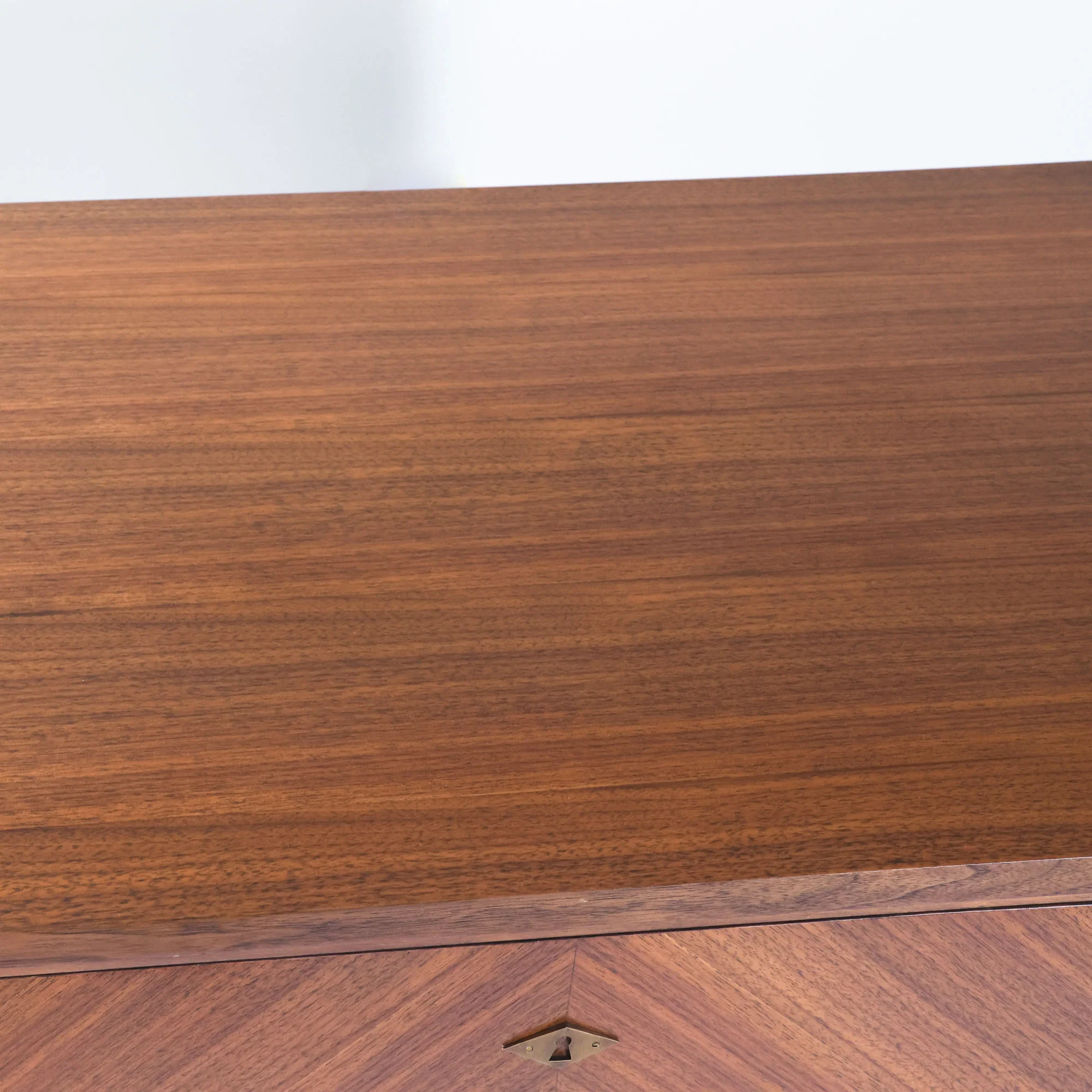 Cora Chest - Image 6