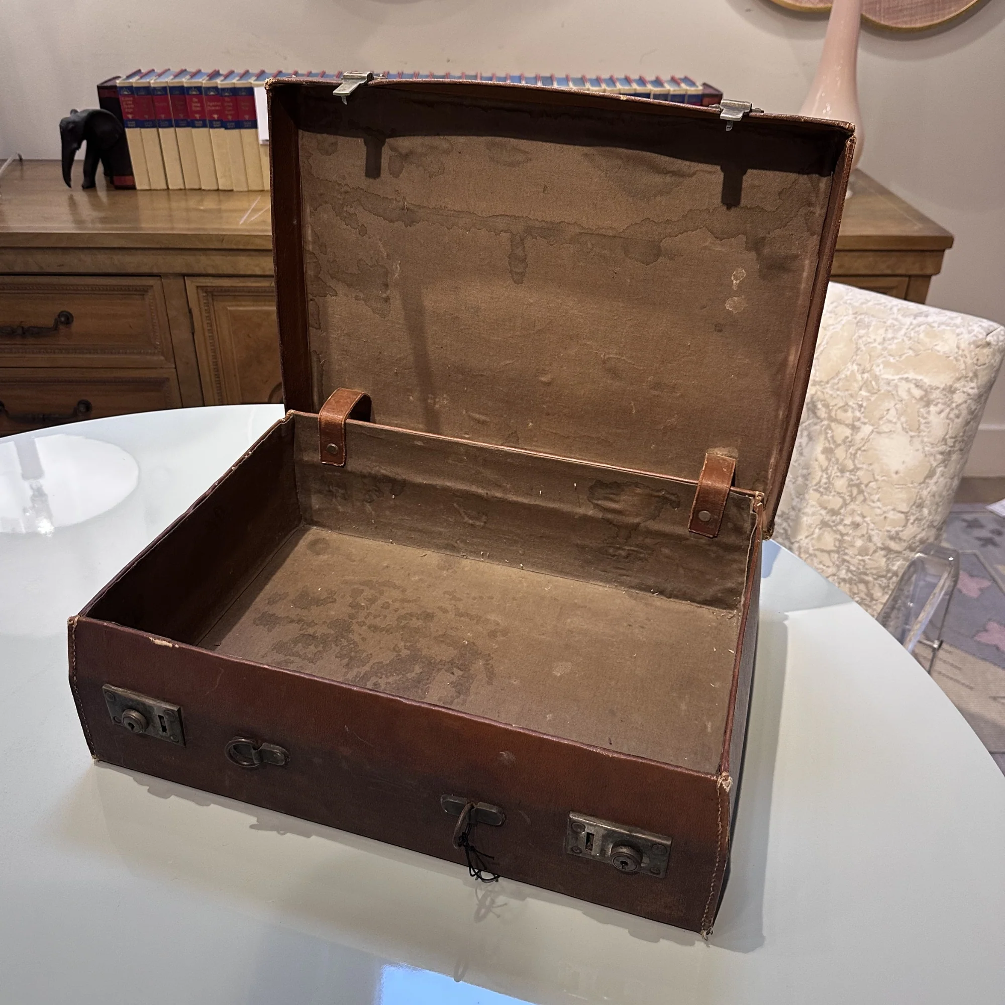 Vintage Brown Suitcase - Missing Handle - Image 3