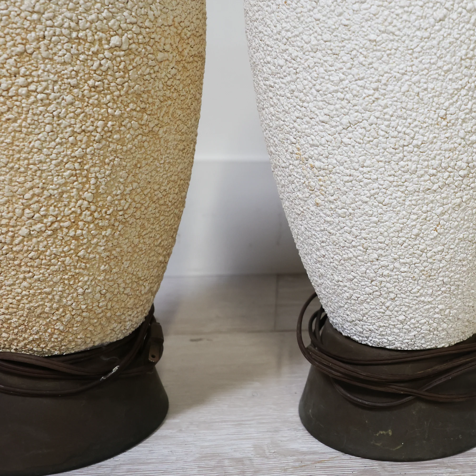 Pair of Ivory Plaster and Brass Lamp Bases - Image 6
