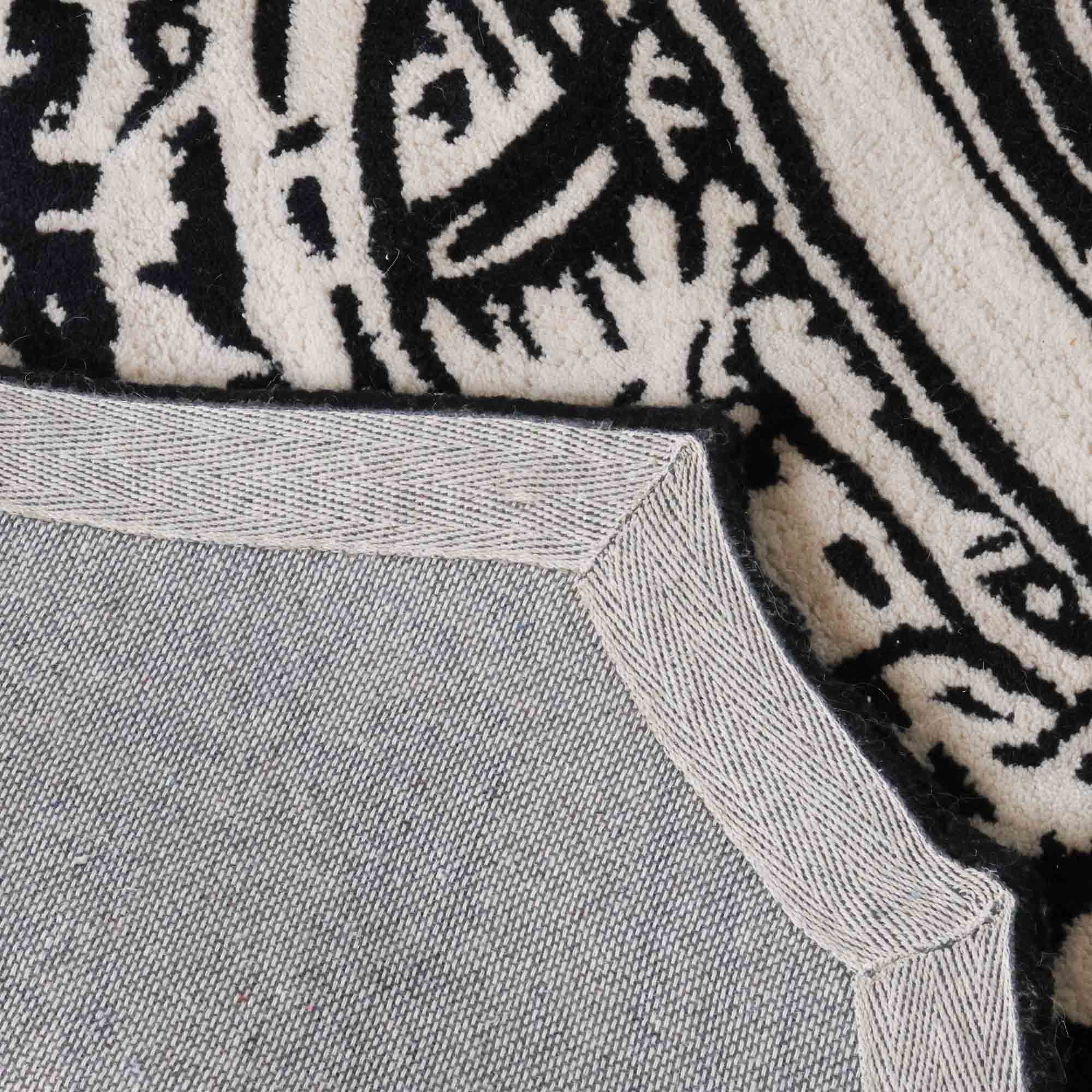 Dolla Toile Tufted Mat - Image 5