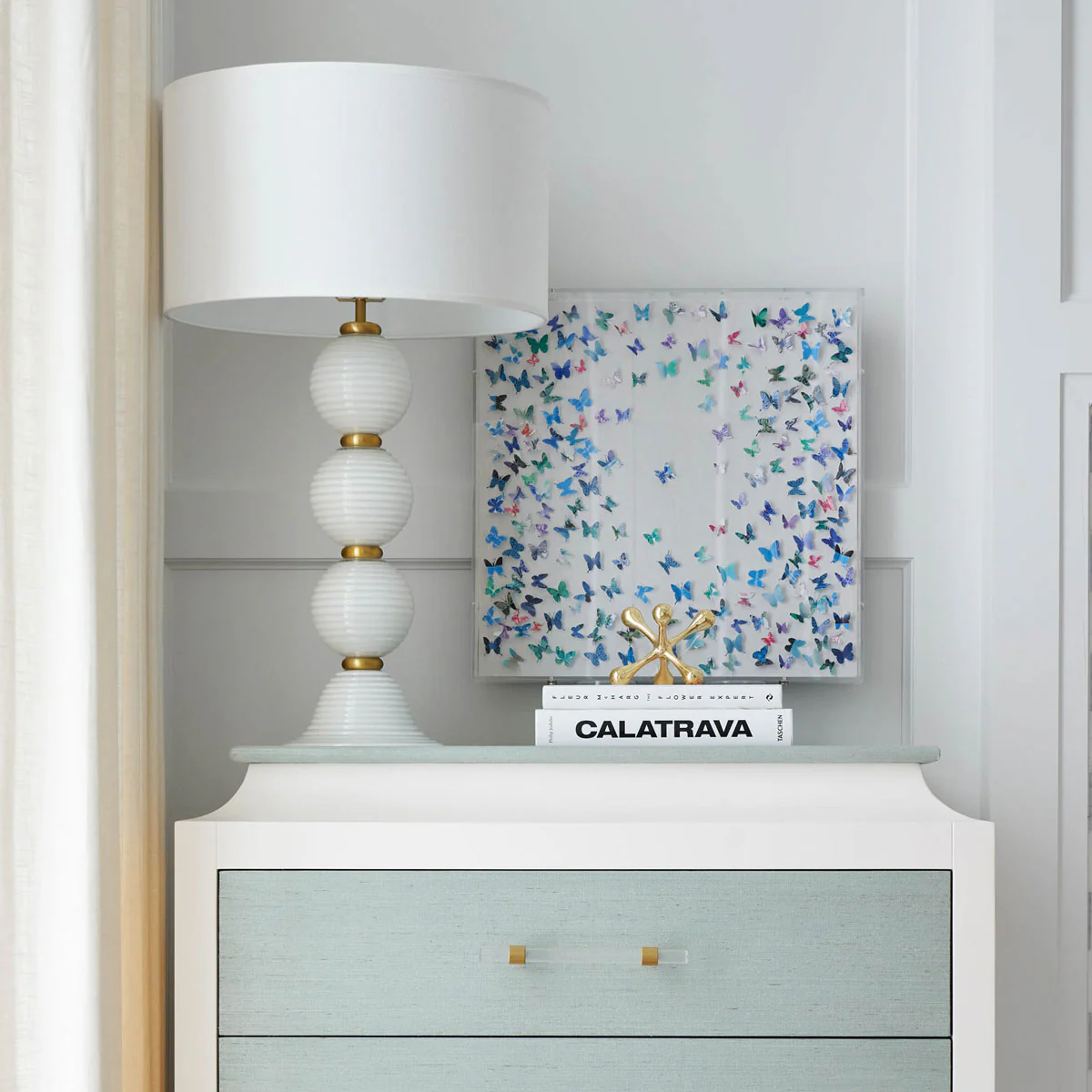 Essex Lamp In White - Image 4