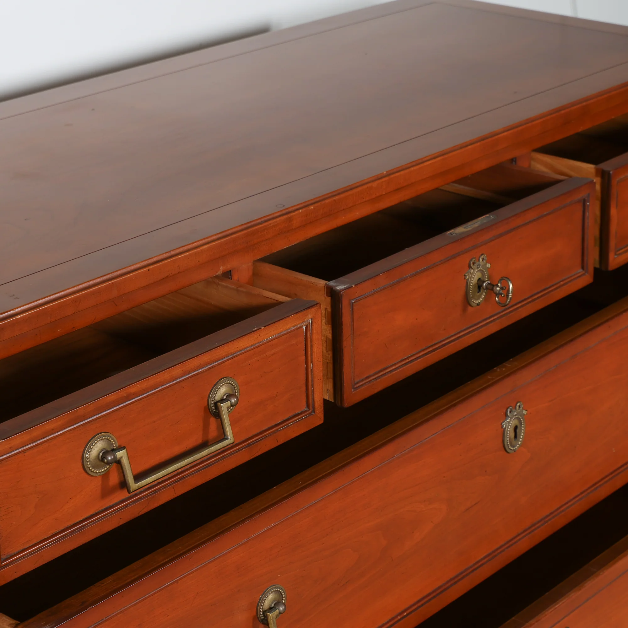 Dresser by Kindel - Image 6