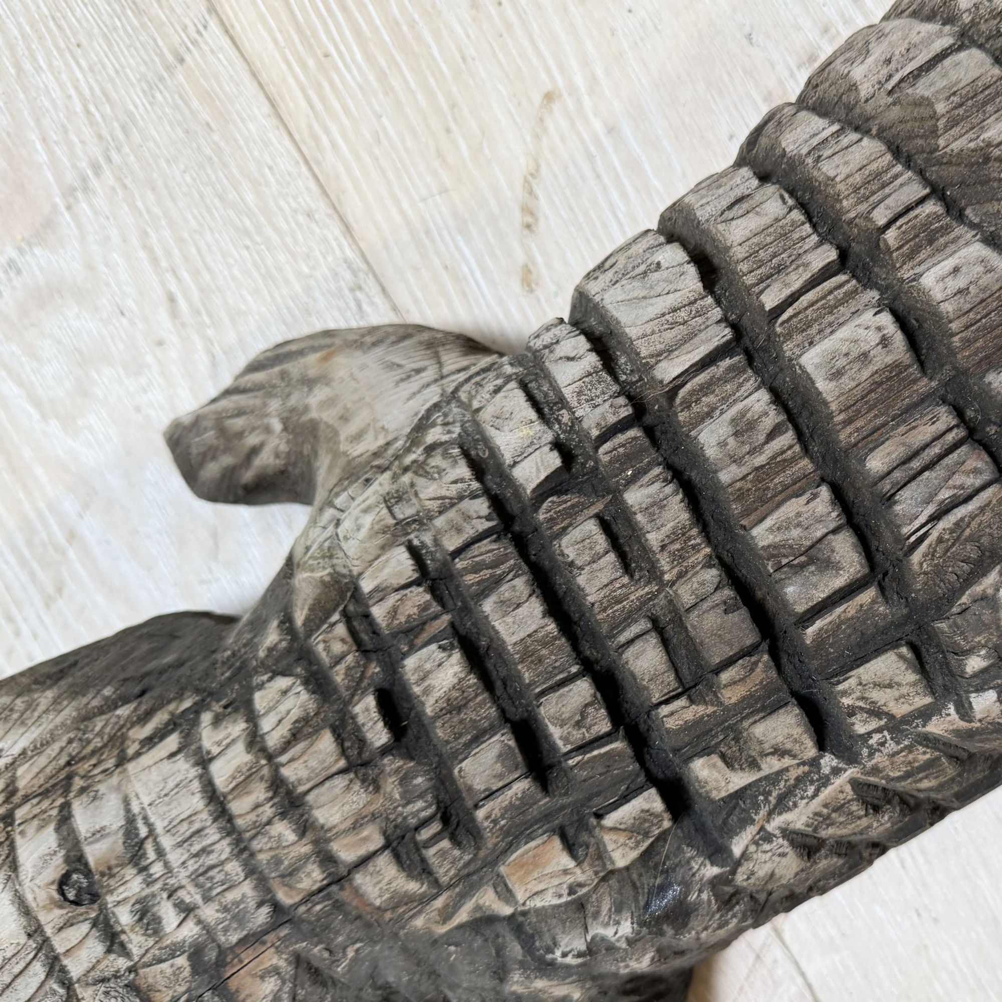 Carved Wood Alligator - Image 3