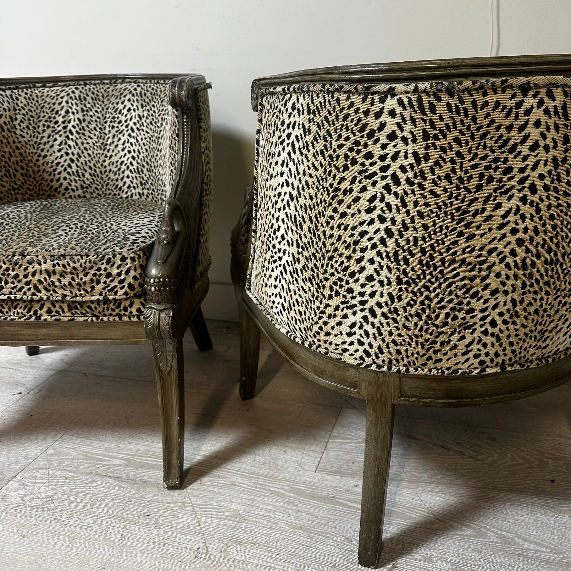 Pair of Swan Chairs - Image 5