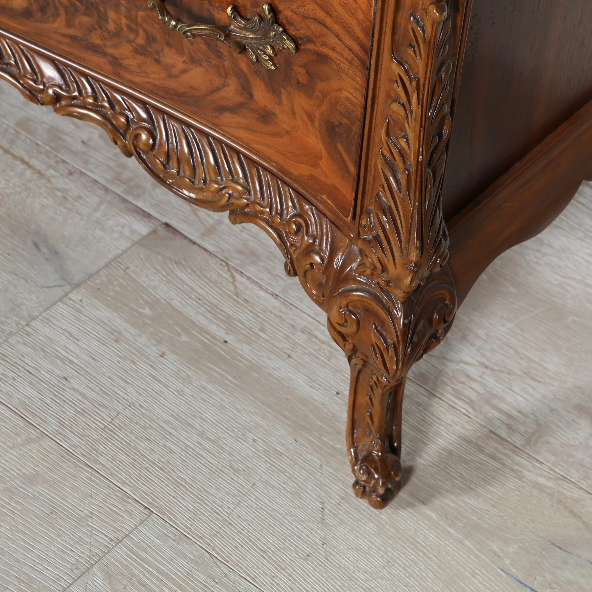 French Provincial Style Dresser - Image 6