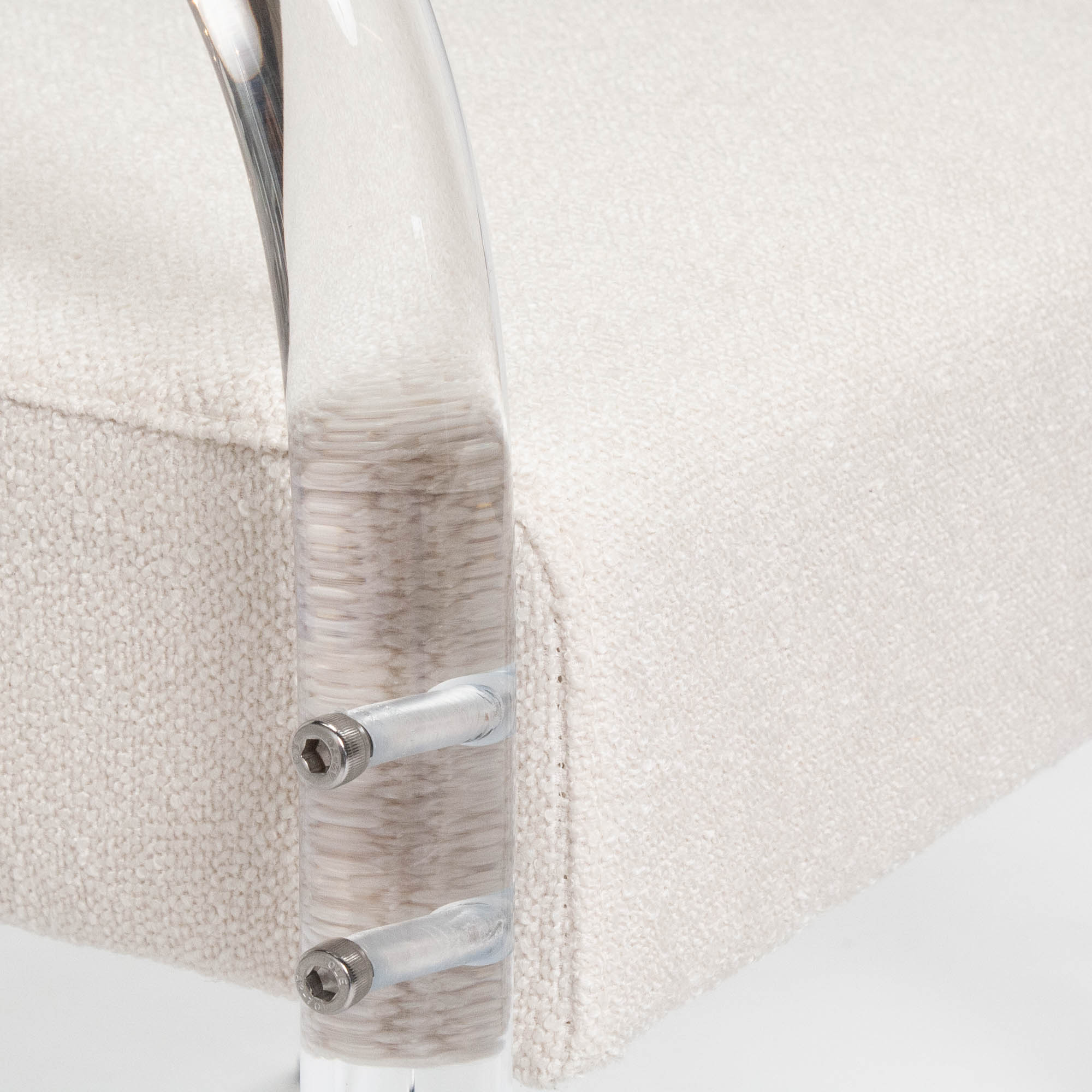 Gibbs Bench In Ivory - Image 4