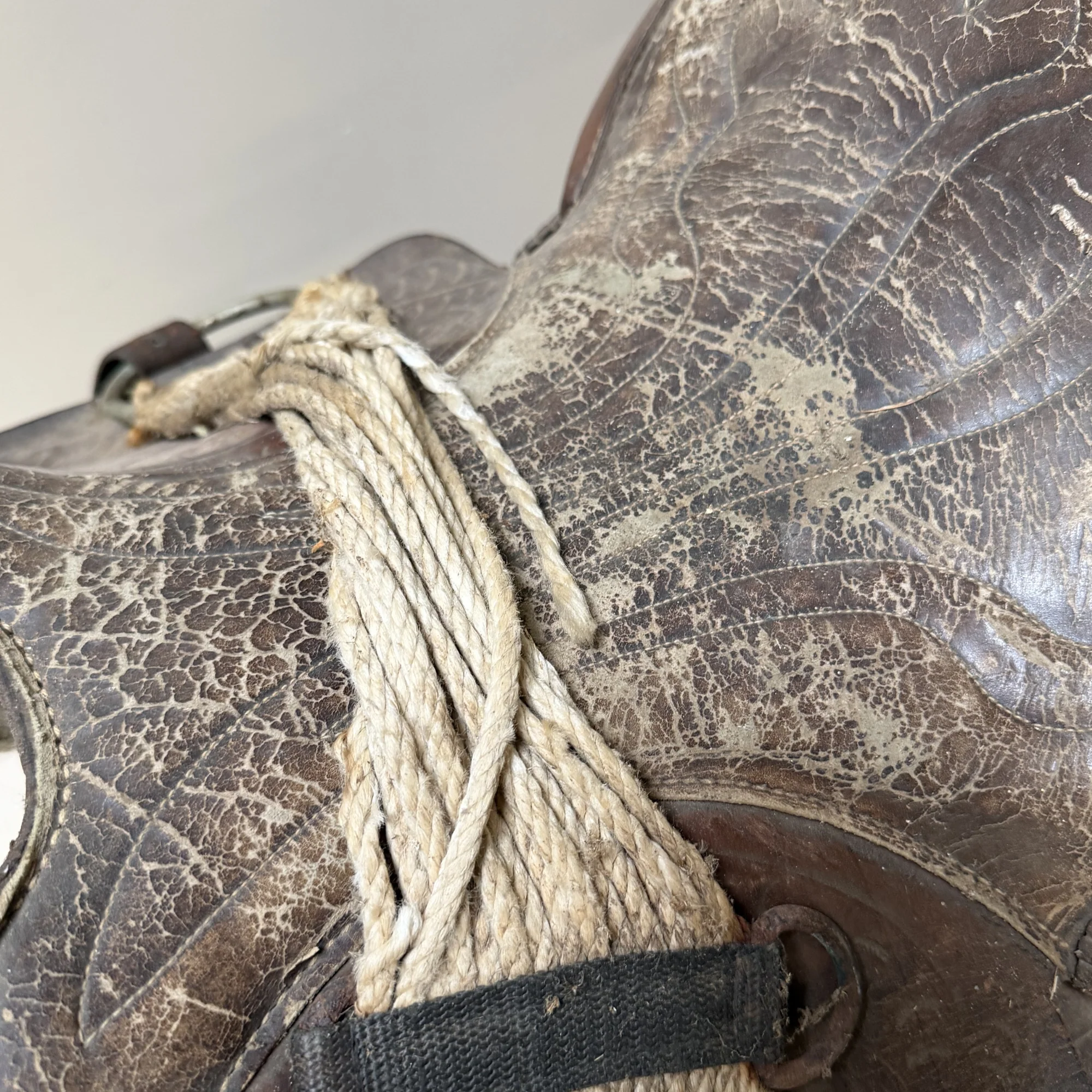 Vintage Western Saddle and Stand - Image 4