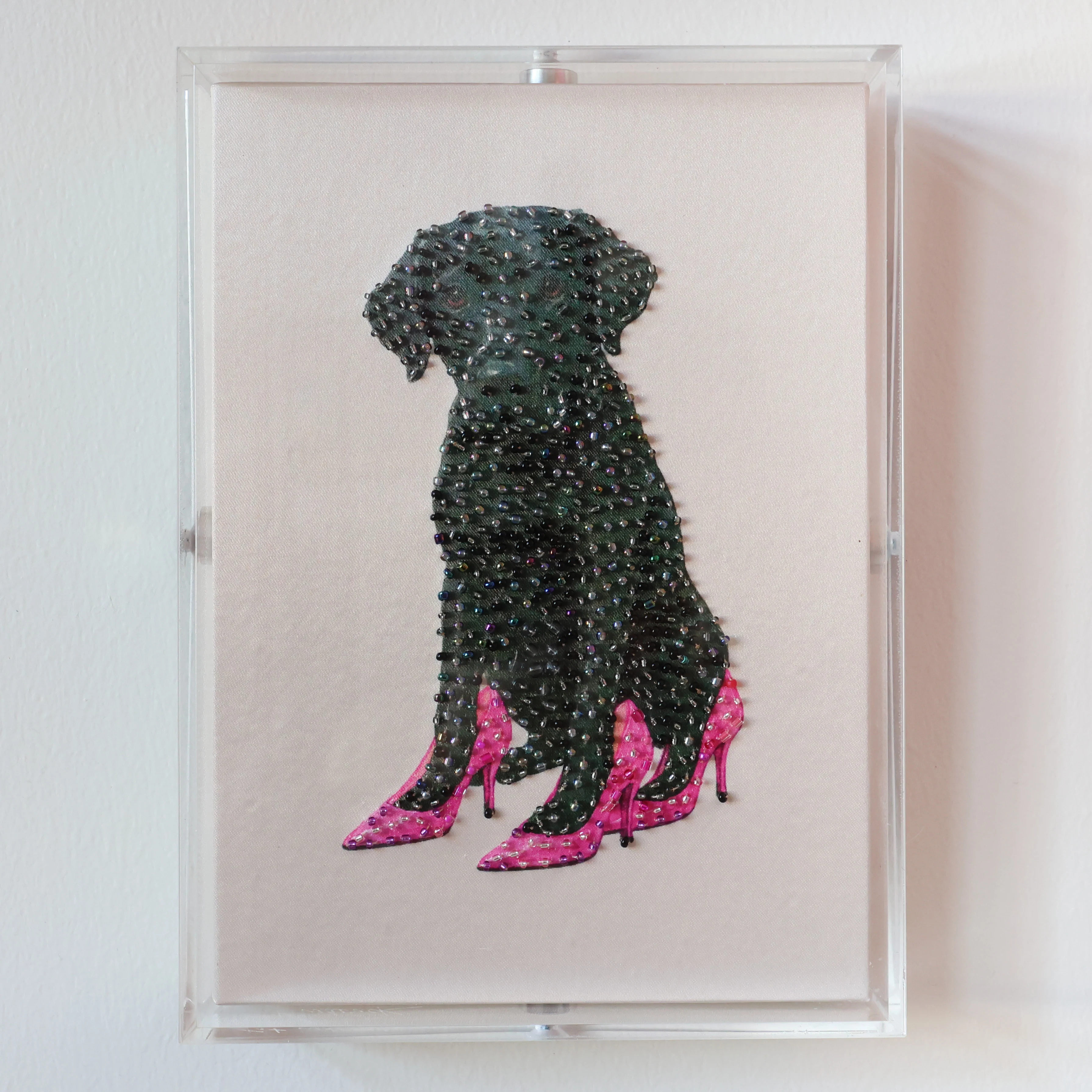 Le Petite Chien - Black Lab with Pink Pumps - Image 2