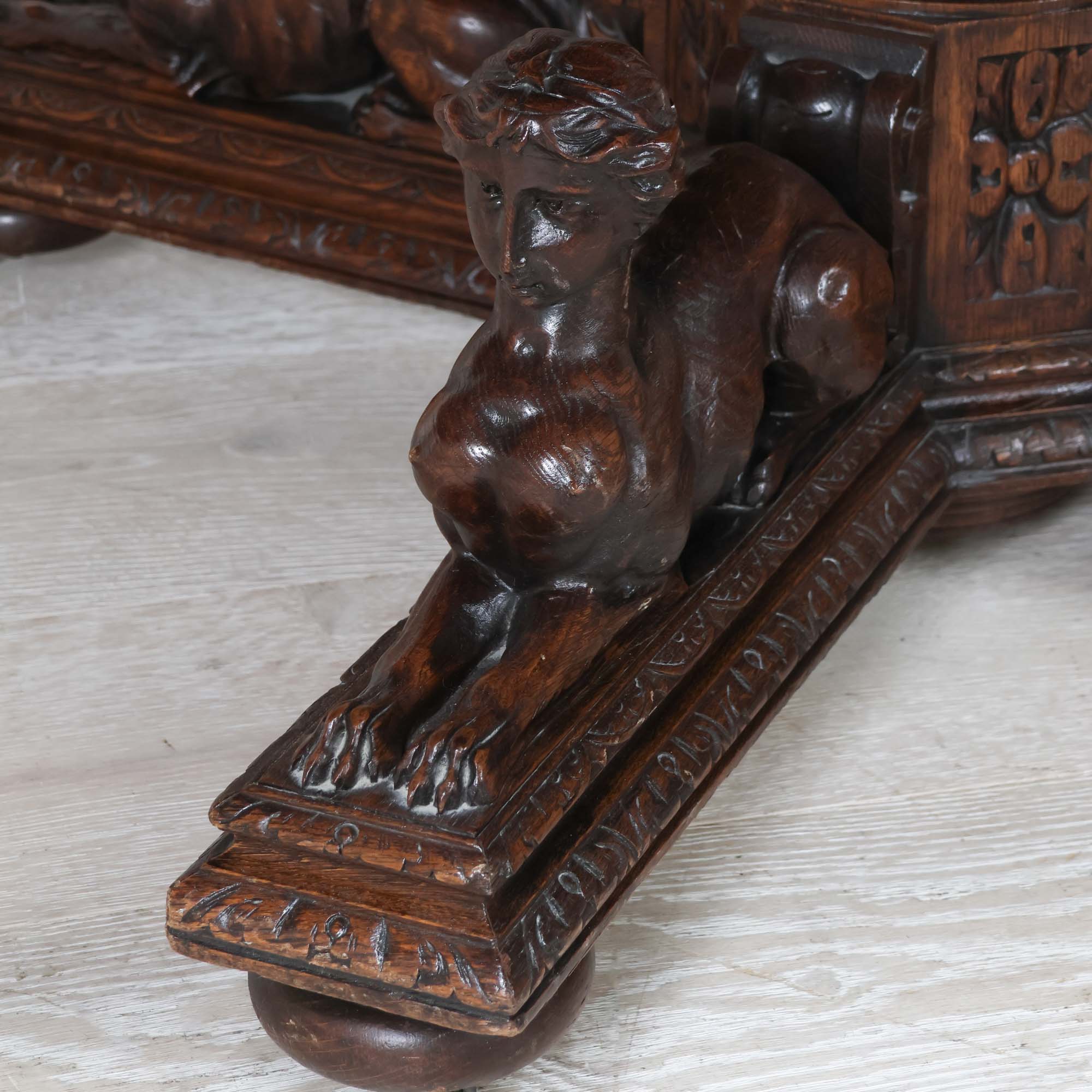 Louis XIII Oval Dining Table with Five Leaves - Image 5