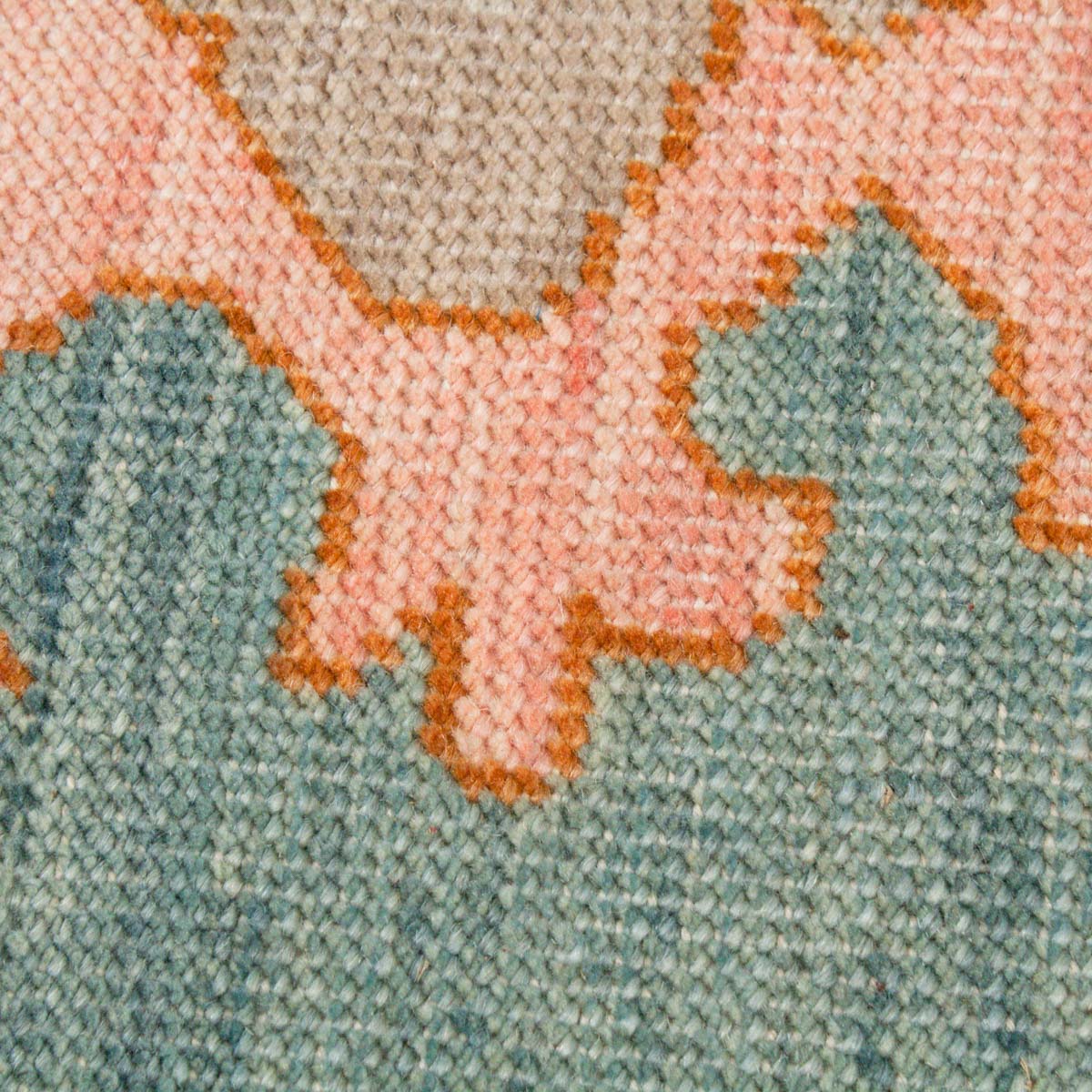 Numdah Turkish Knot Rug - Image 5
