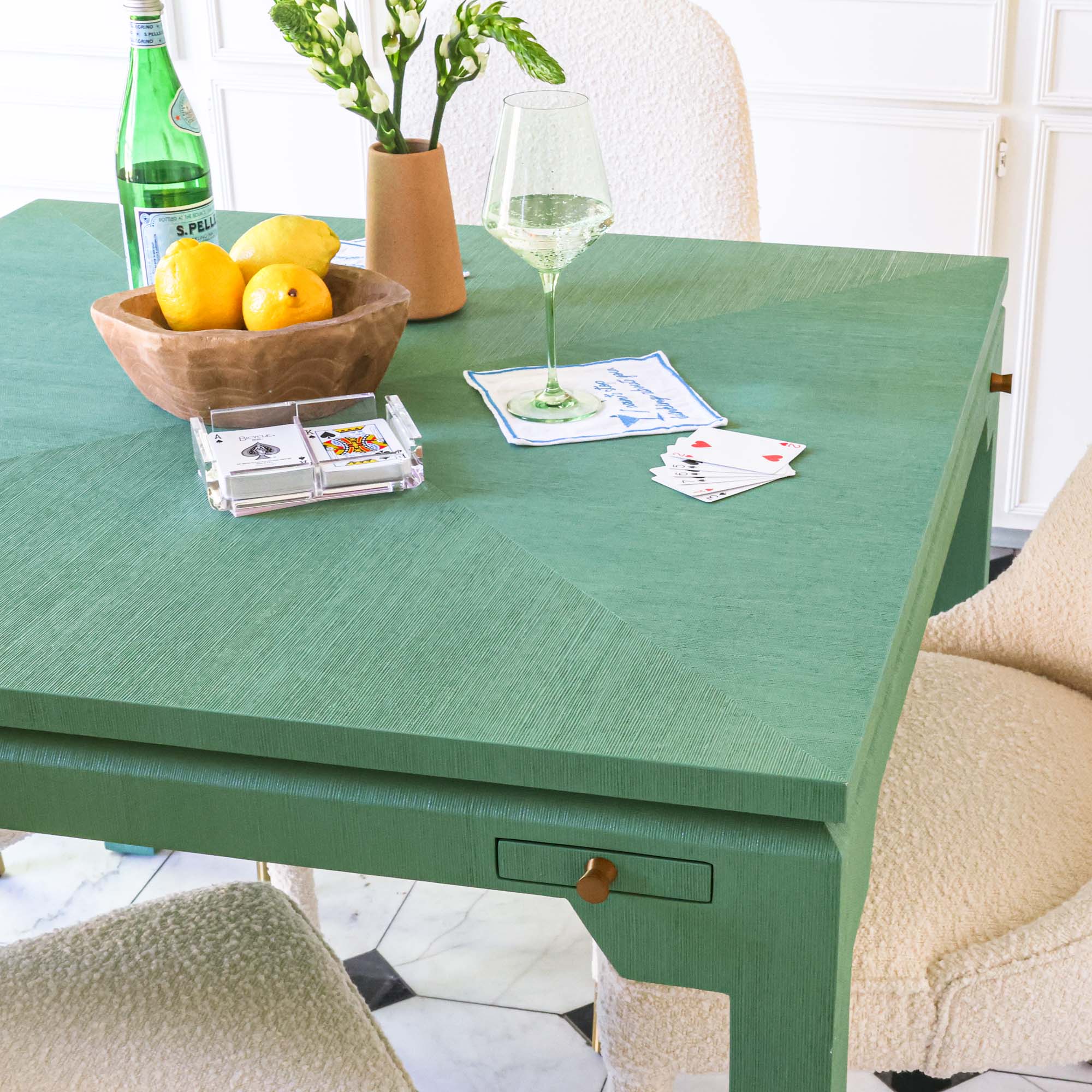 Pass the Rosé Game Table - Image 4