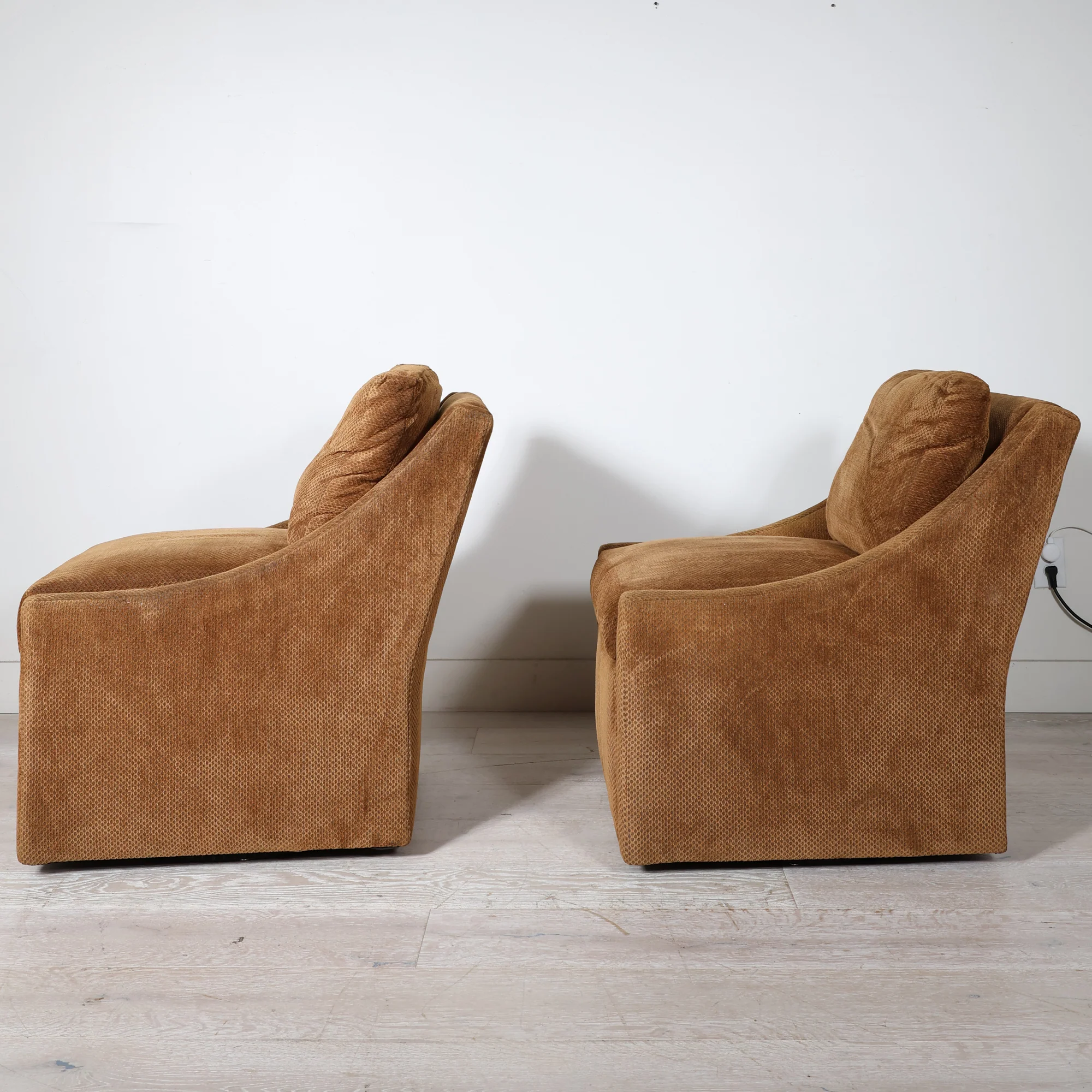 Pair of Slope Arm Swivel Chairs - Image 6