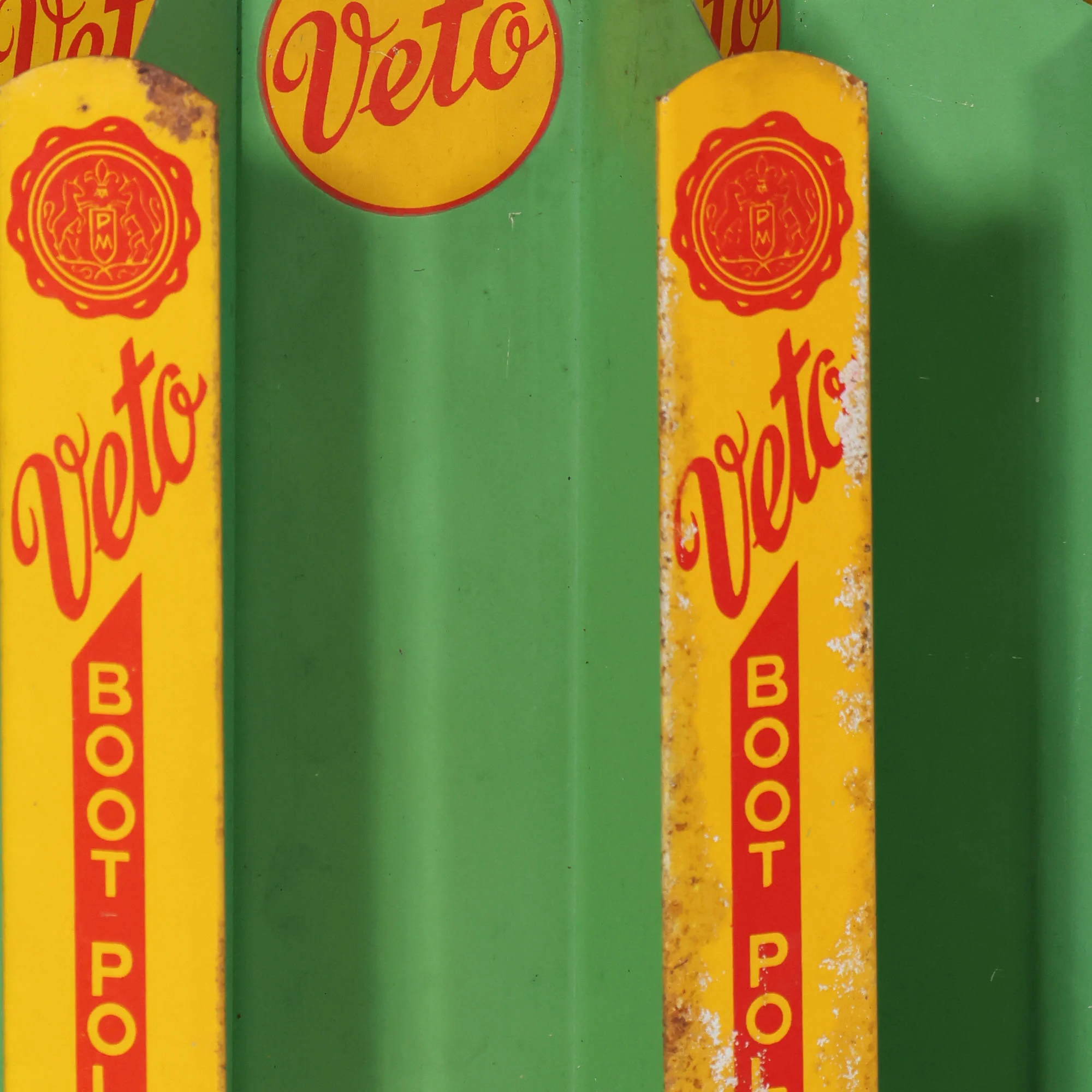 Large Spinning Boot Polish Stand - Image 4