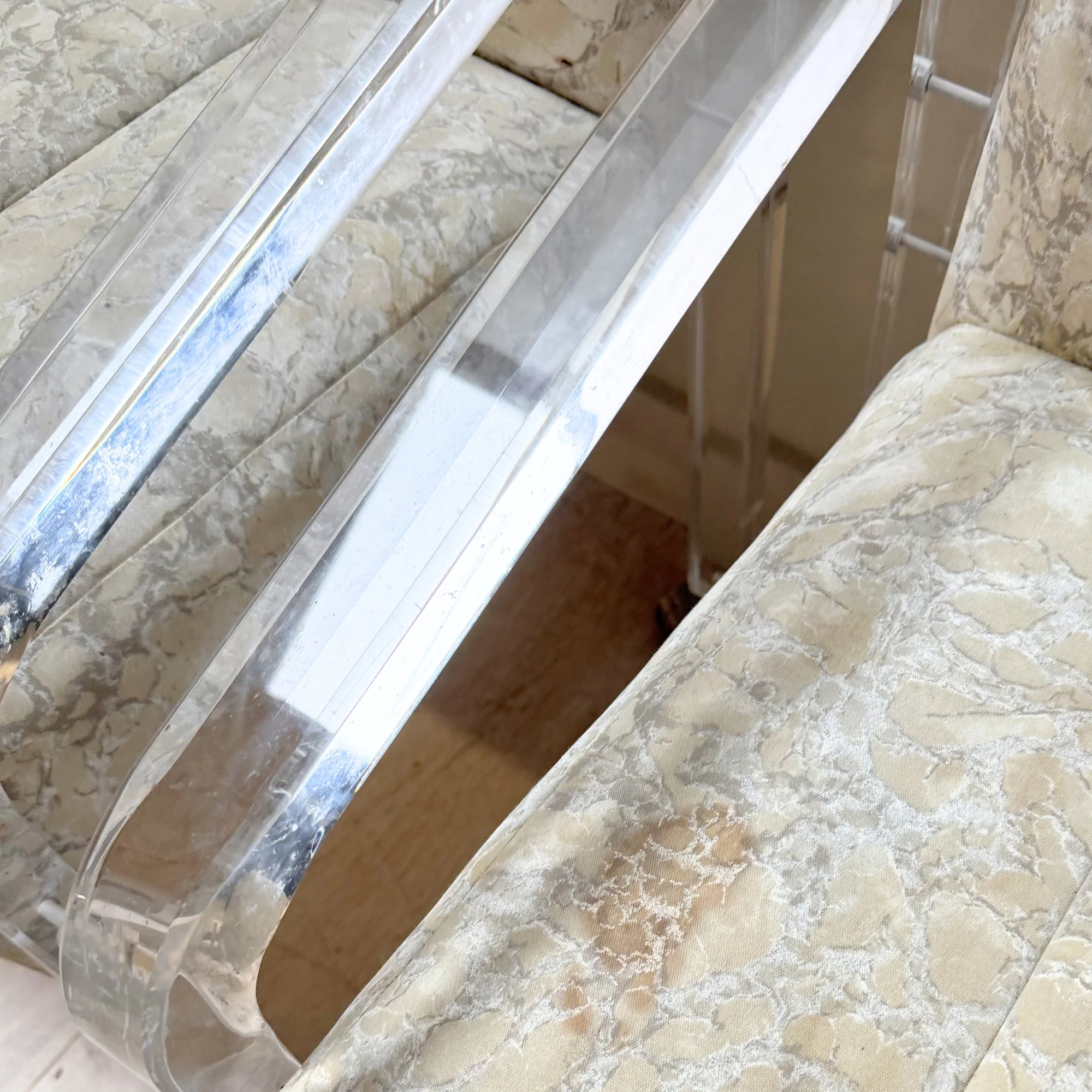 Set of 4 Lucite Chair on Casters - Image 7