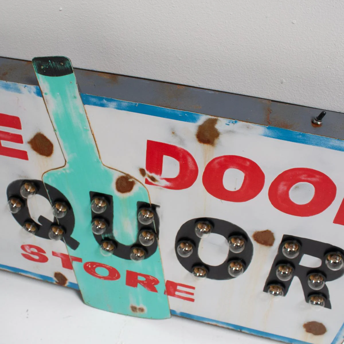 Side Door Liquor Sign - Image 2
