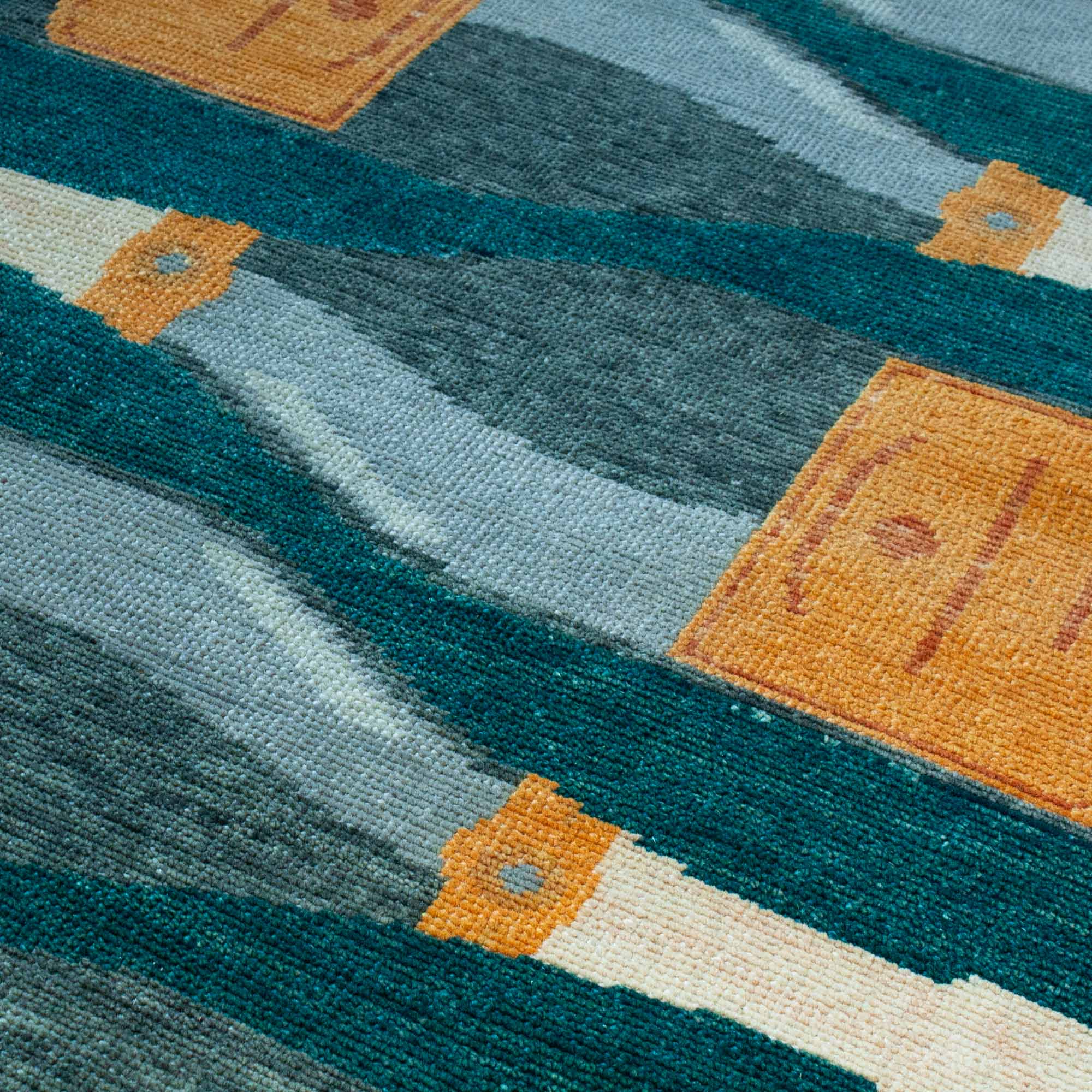 Sip N See Turkish Knot Runner Rug - Image 7