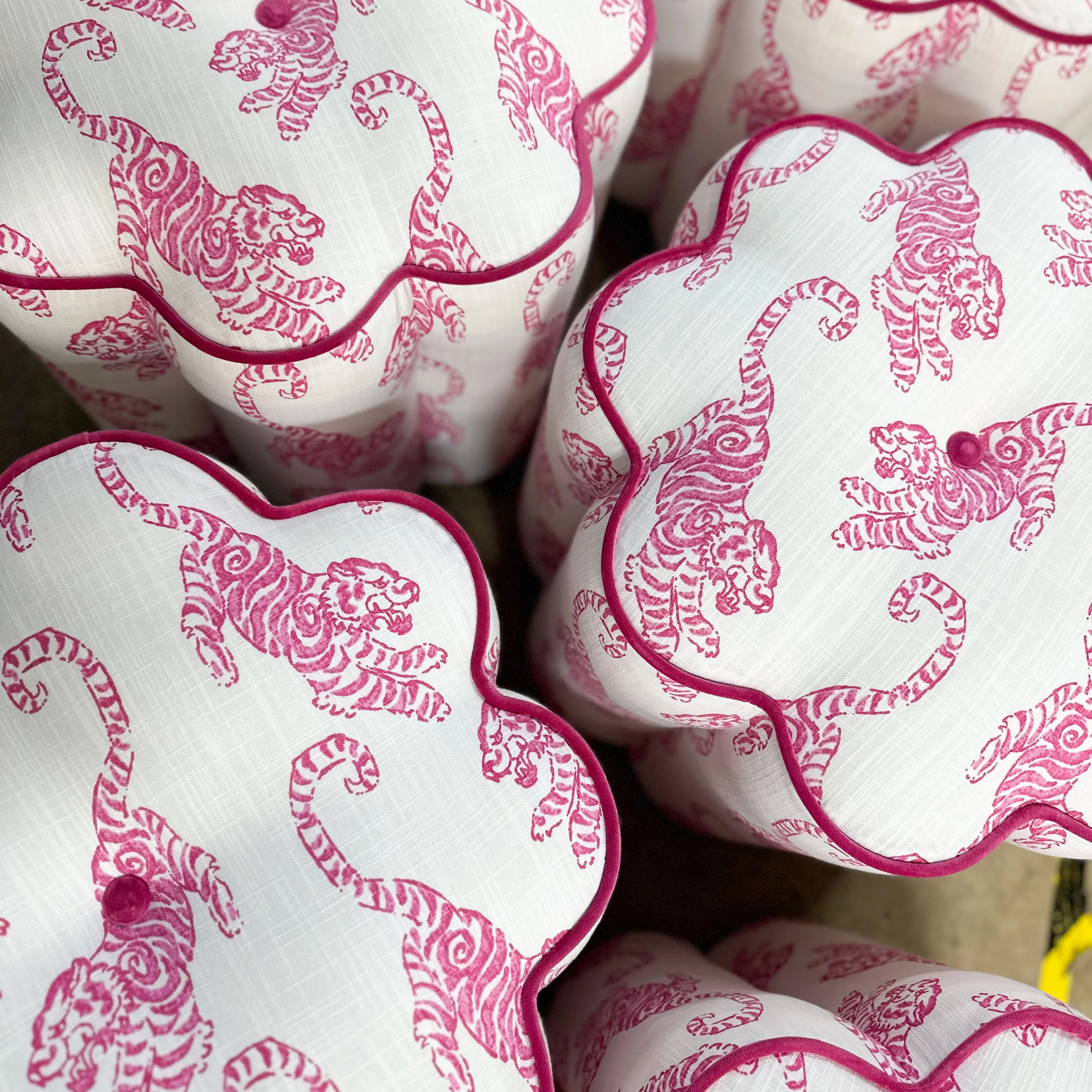 In Stock Sunday Ottoman in Tigris Flamingo - Image 2