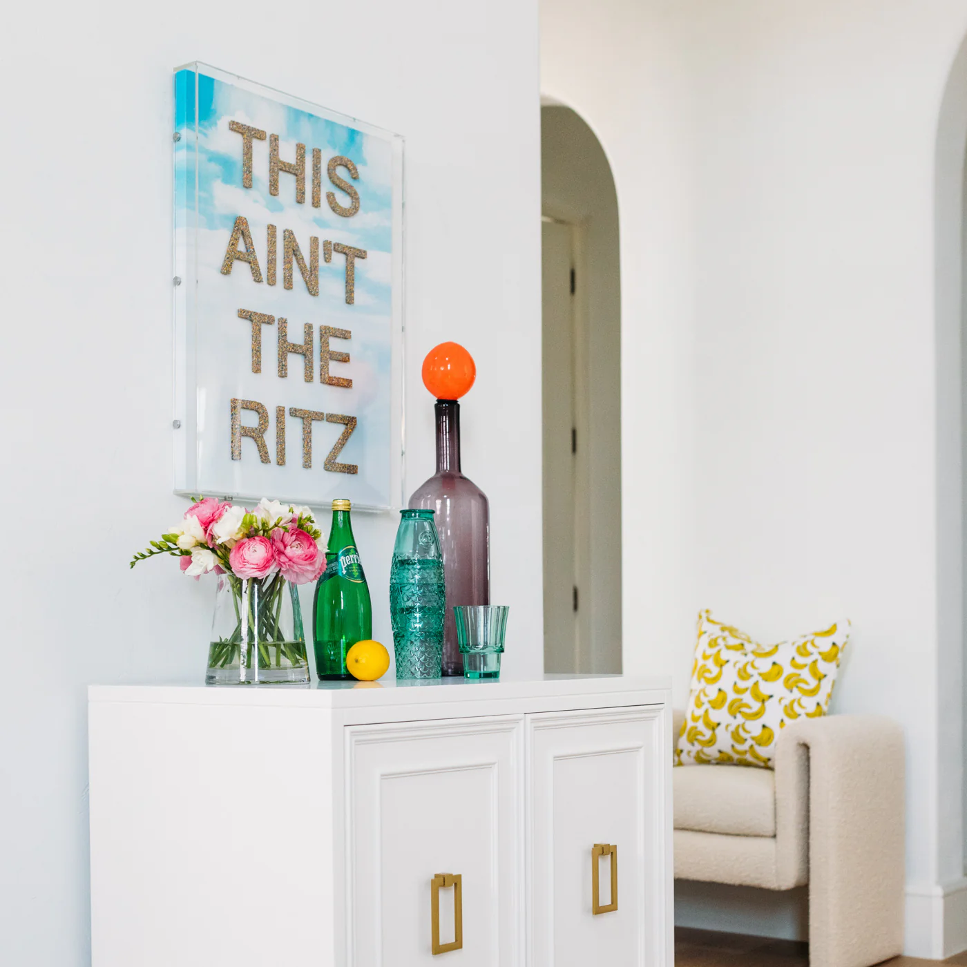 This Ain't The Ritz - Image 7