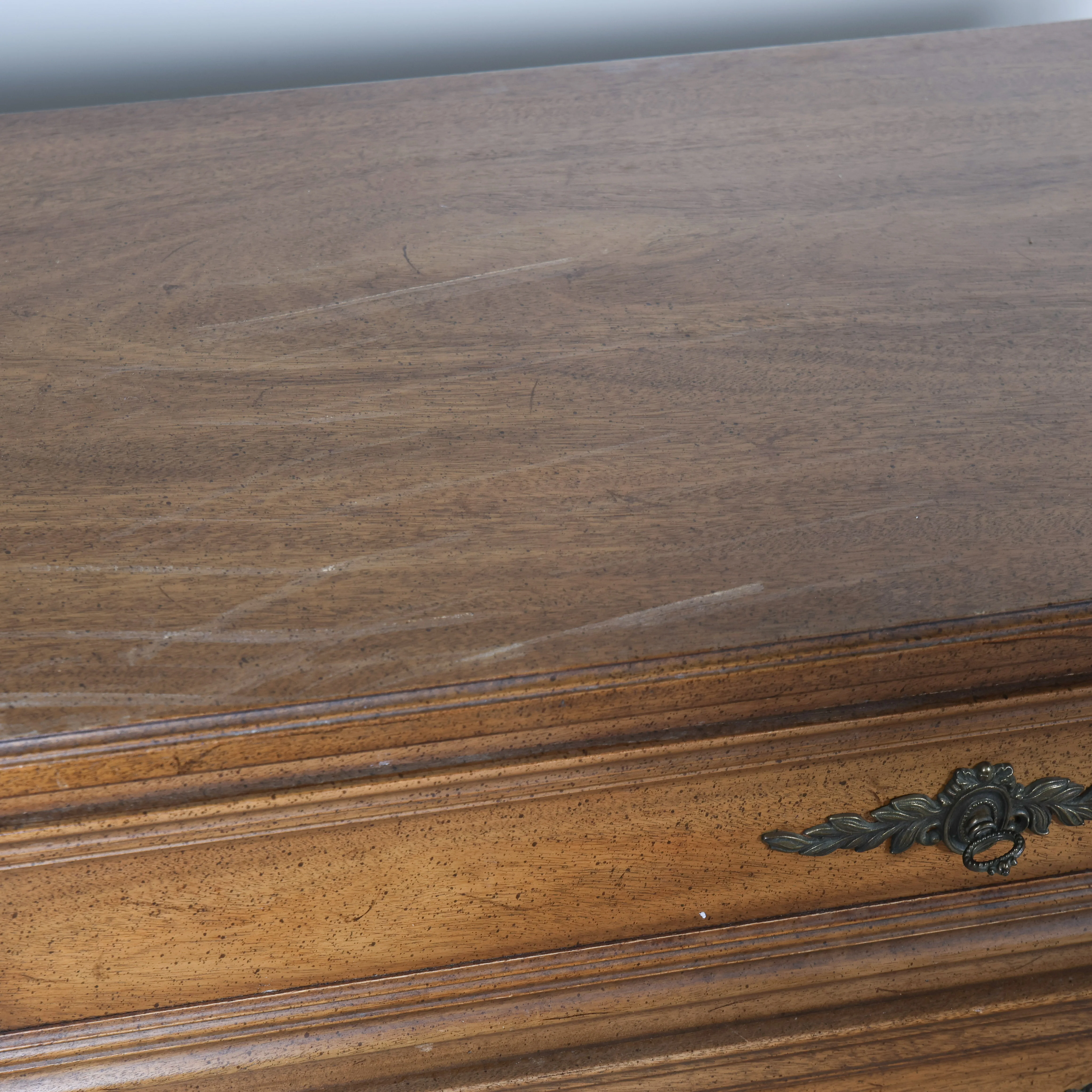Traditional Triple Dresser by Henredon - Image 10
