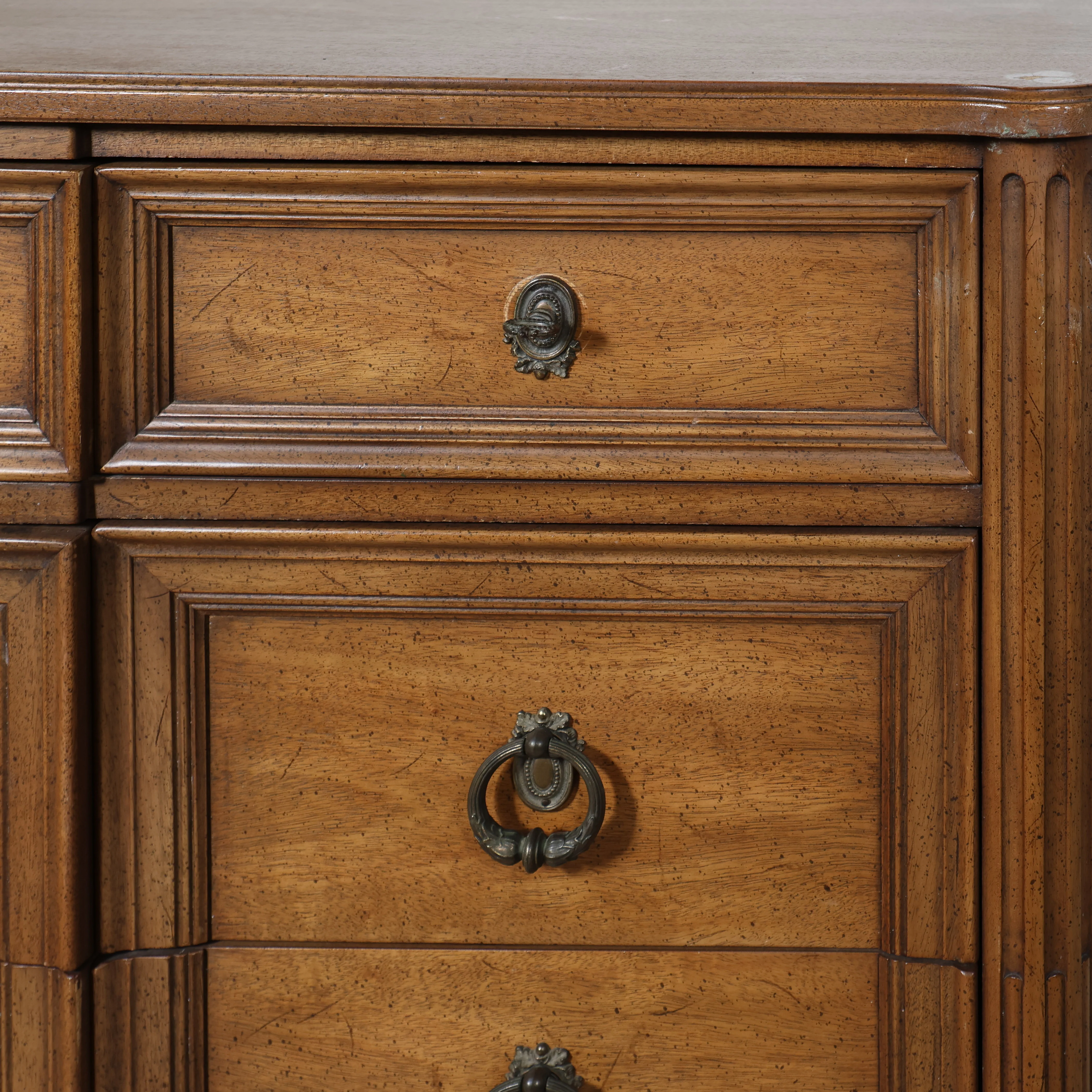 Traditional Triple Dresser by Henredon - Image 3