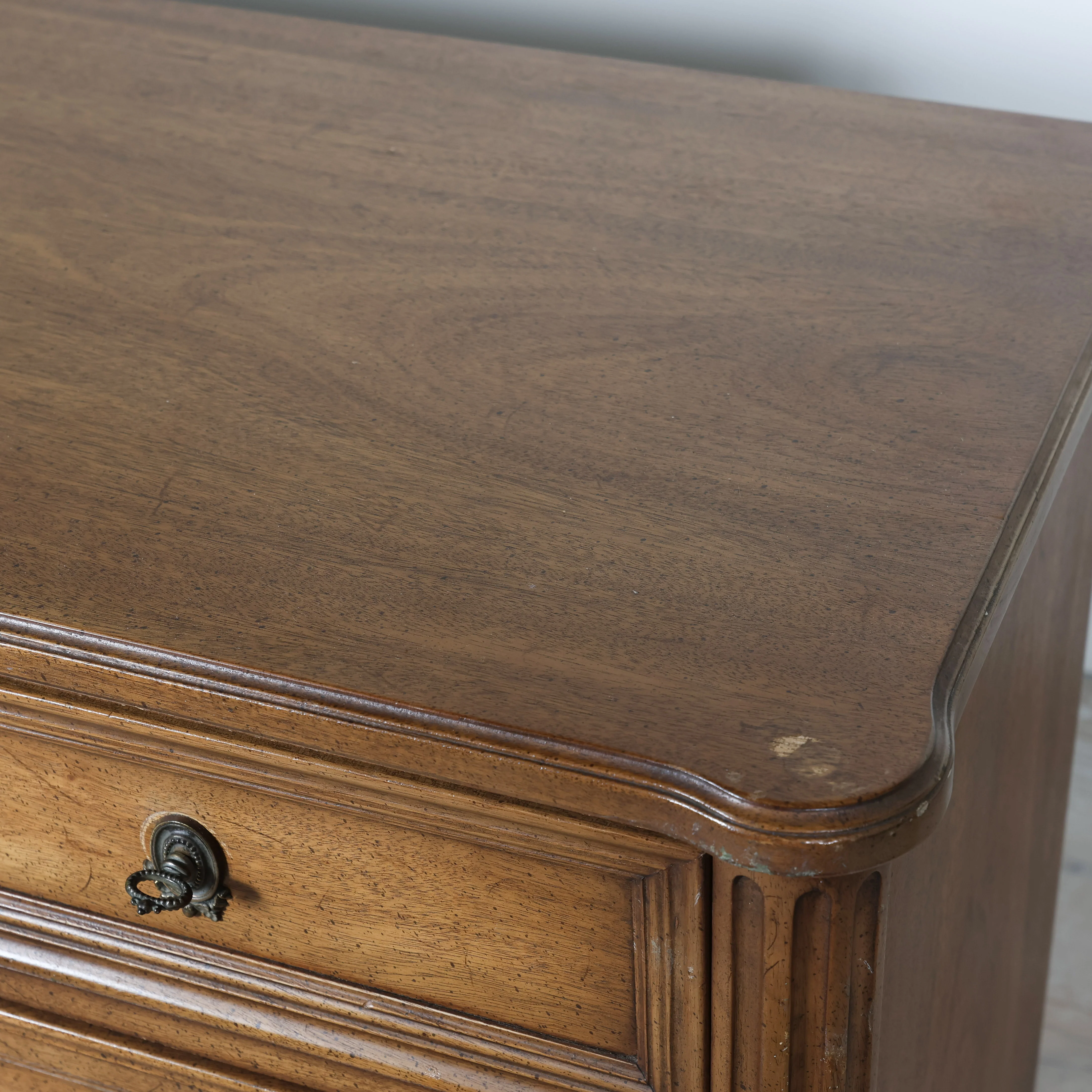 Traditional Triple Dresser by Henredon - Image 8