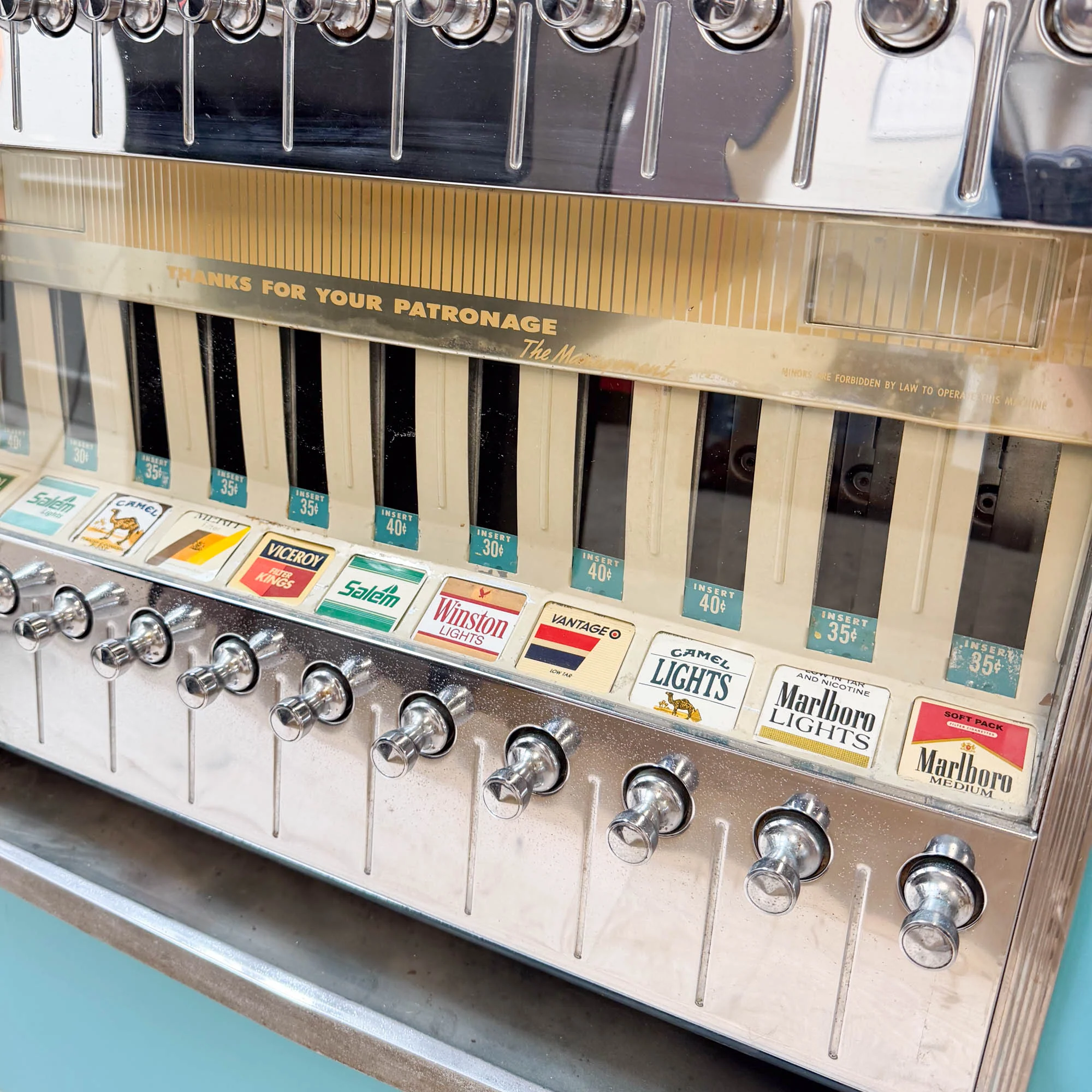1960s Turquoise Cigarette Machine - Image 3