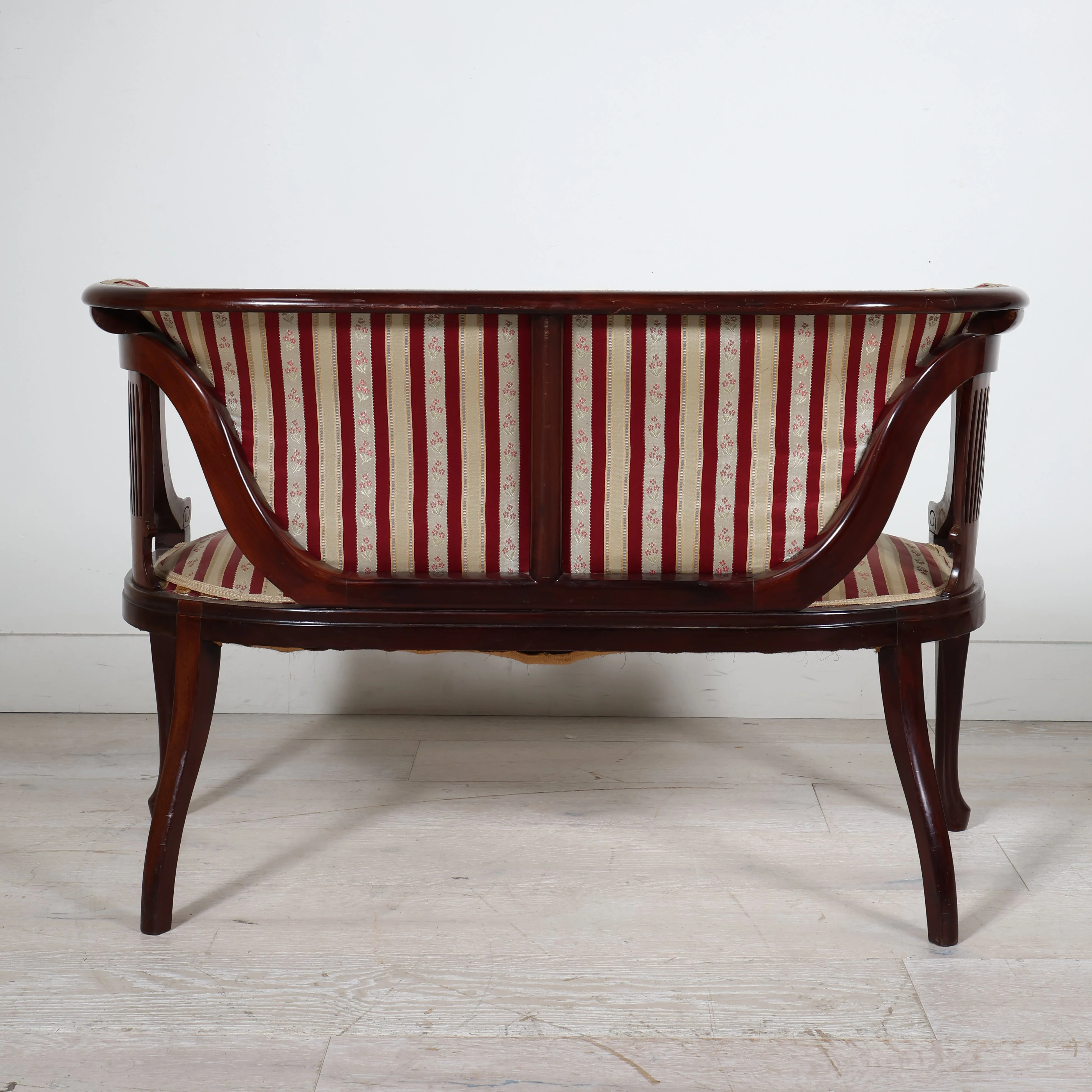 Victorian Style Mahogany Parlor Settee / Hall Bench - Image 7
